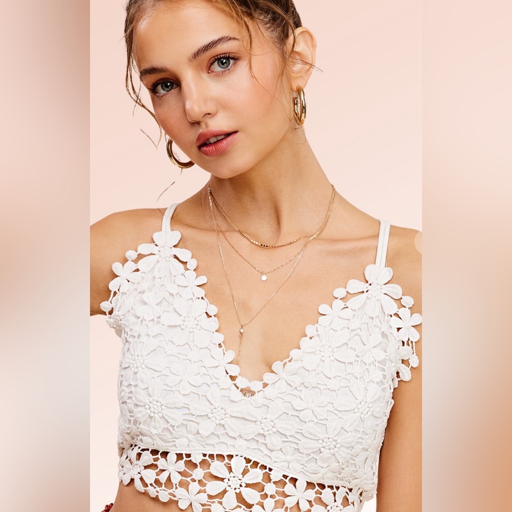 Floral Crochet Lace Bralette - Picture 3 of 4